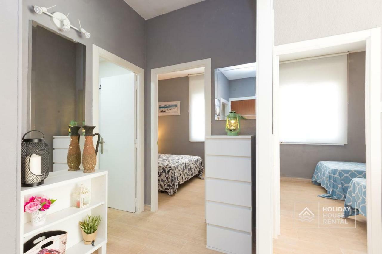 S12 - Beach Front Apartment --Free Wifi- Salou Ngoại thất bức ảnh