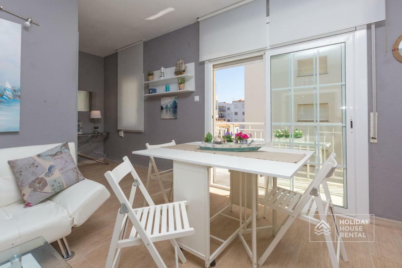 S12 - Beach Front Apartment --Free Wifi- Salou Ngoại thất bức ảnh