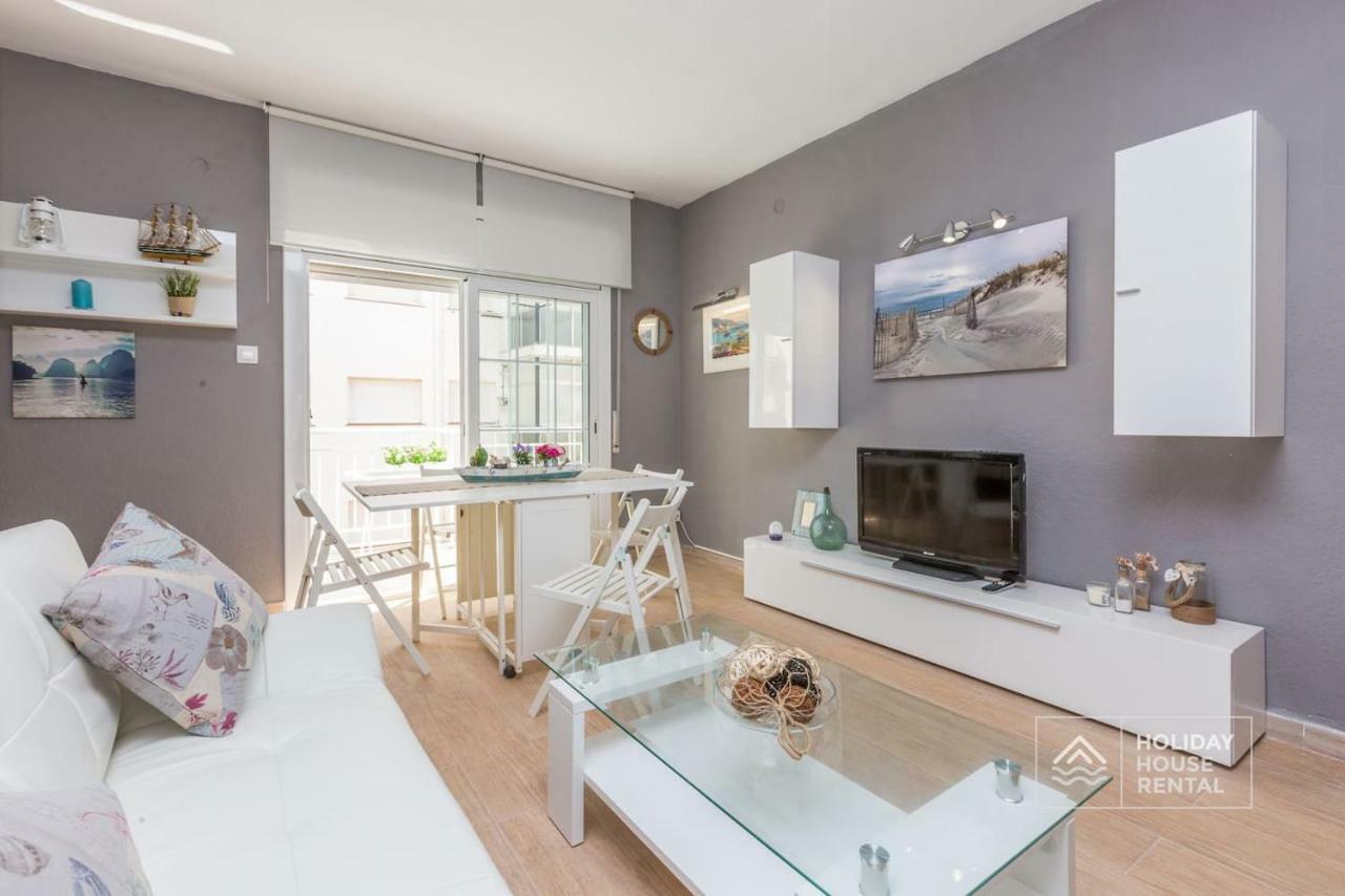 S12 - Beach Front Apartment --Free Wifi- Salou Ngoại thất bức ảnh